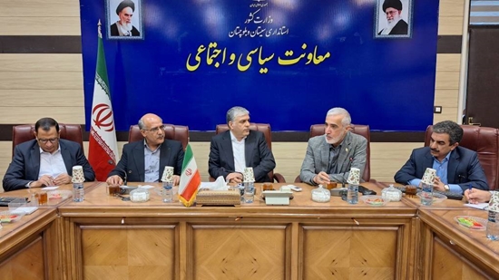  دکتر پیرصالحی: ۷۰۰ میلیون دلار برای تأمین ذخایر دارویی/ ضرورت تقویت انبارهای استانی و مقابله با قاچاق 
